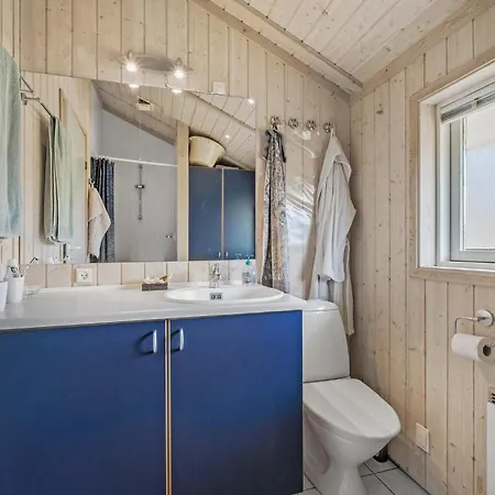 Holiday home 2 Bedroom Cozy In Martofte