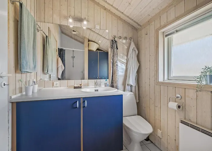 Nyaraló 2 Bedroom Cozy In Martofte