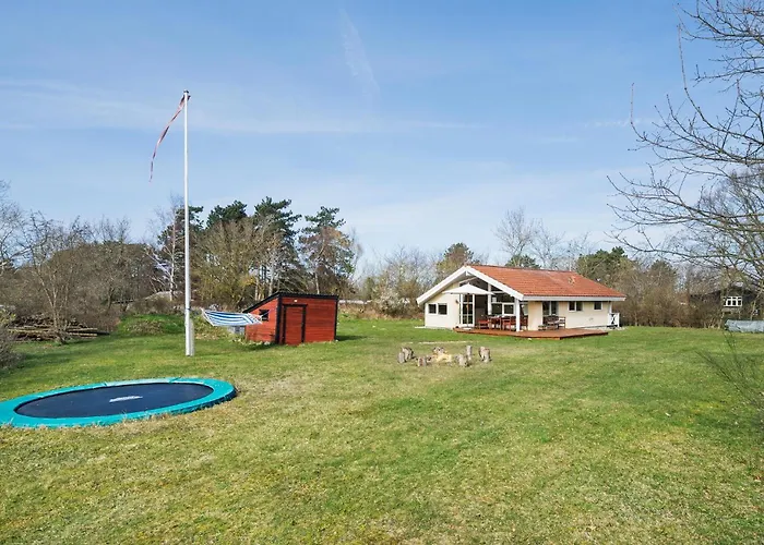 2 Bedroom Cozy In Nyaraló Martofte